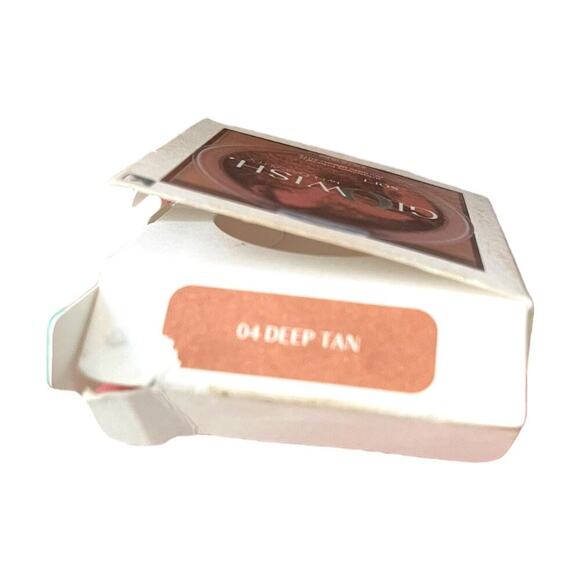 Huda Beauty Bronzing Powder Soft Radiance Glowish Vegan Deep Tan 04 - Picture 2 of 5